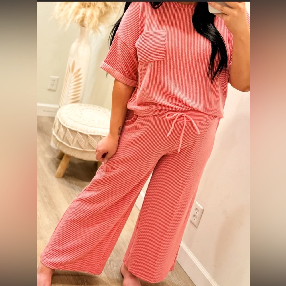 Umgee - Textured Knit Pant set in Pink